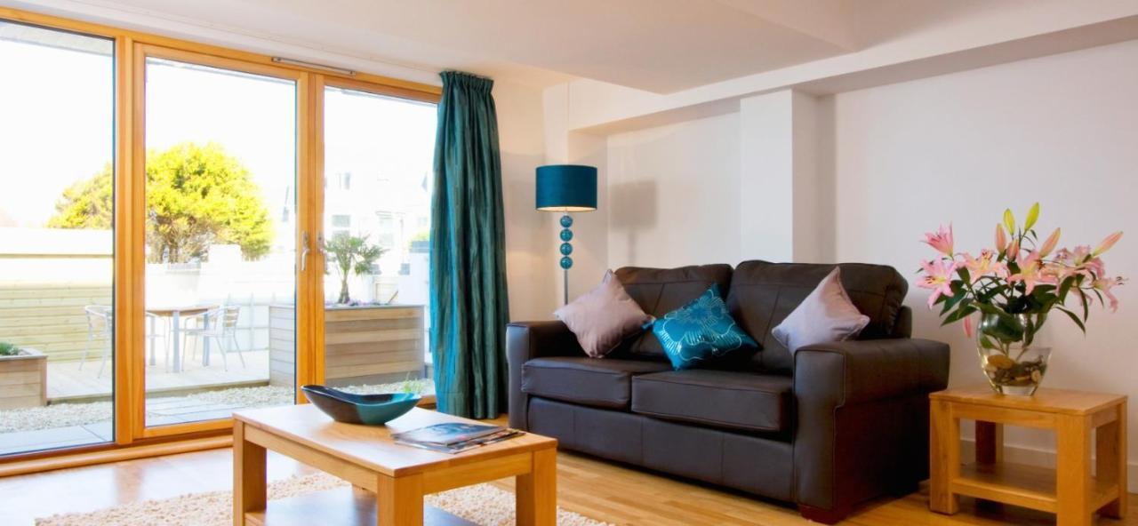 Fistral Beach Garden Apartment 3 New Quay Kültér fotó